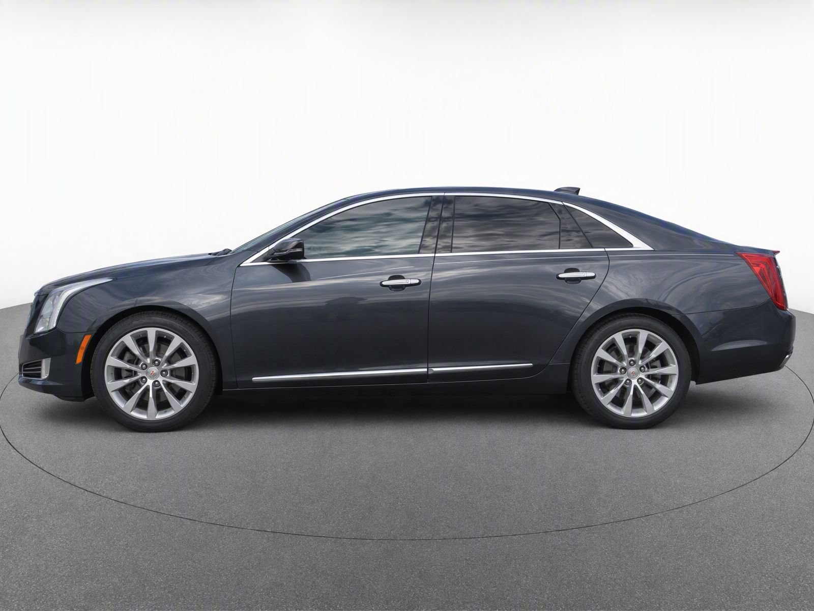 Used 2015 Cadillac XTS Luxury w/ Driver Awareness Package FWD image 6