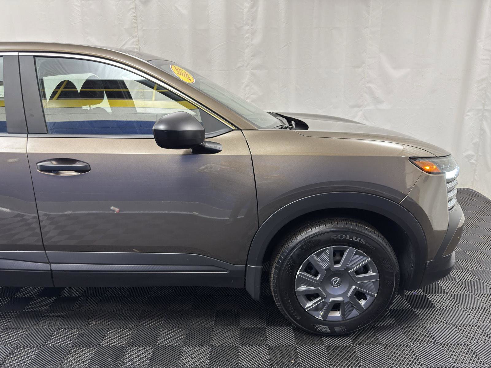 Used 2025 Nissan Kicks S AWD/4WD image 10