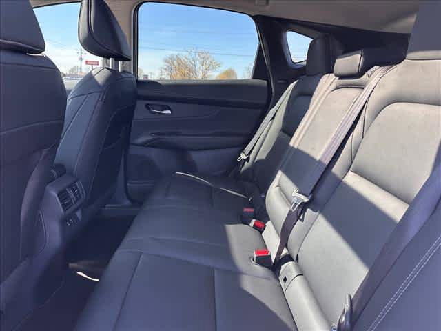 Used 2025 Nissan Murano SL AWD/4WD image 11