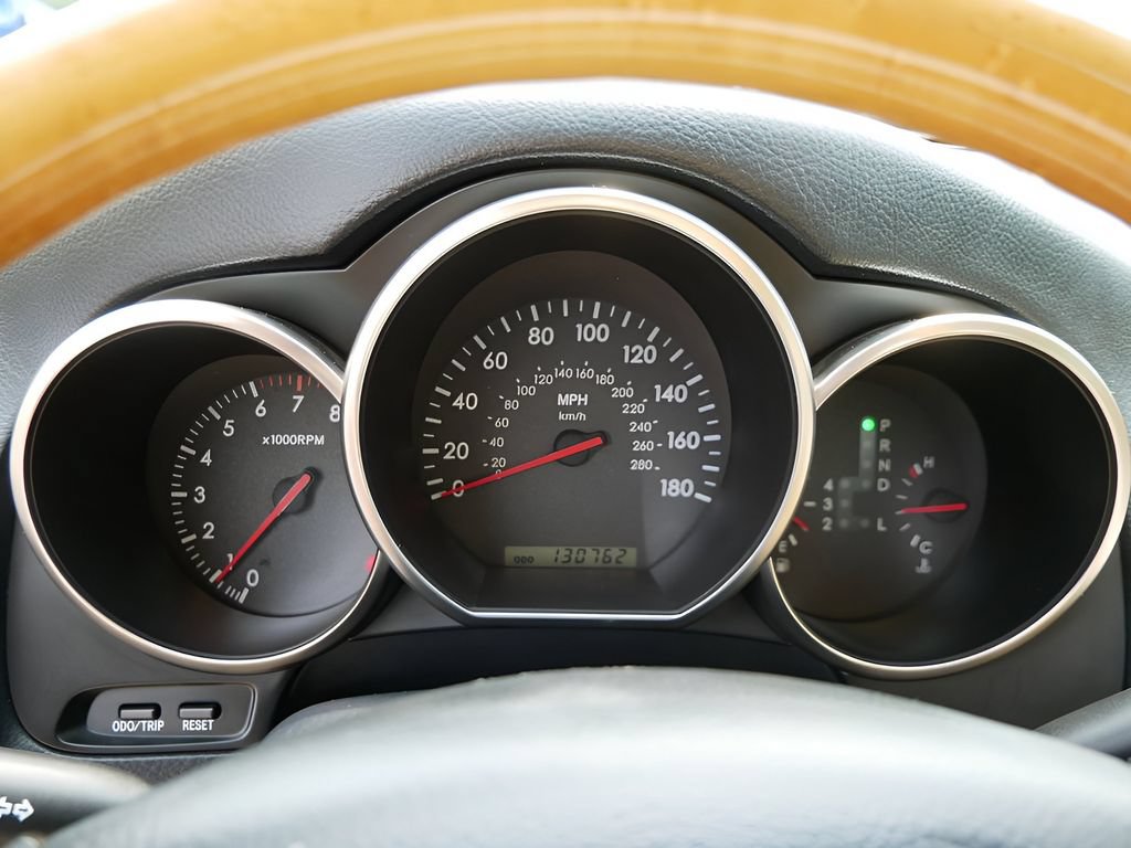 Used 2002 Lexus SC 430 Convertible RWD image 24