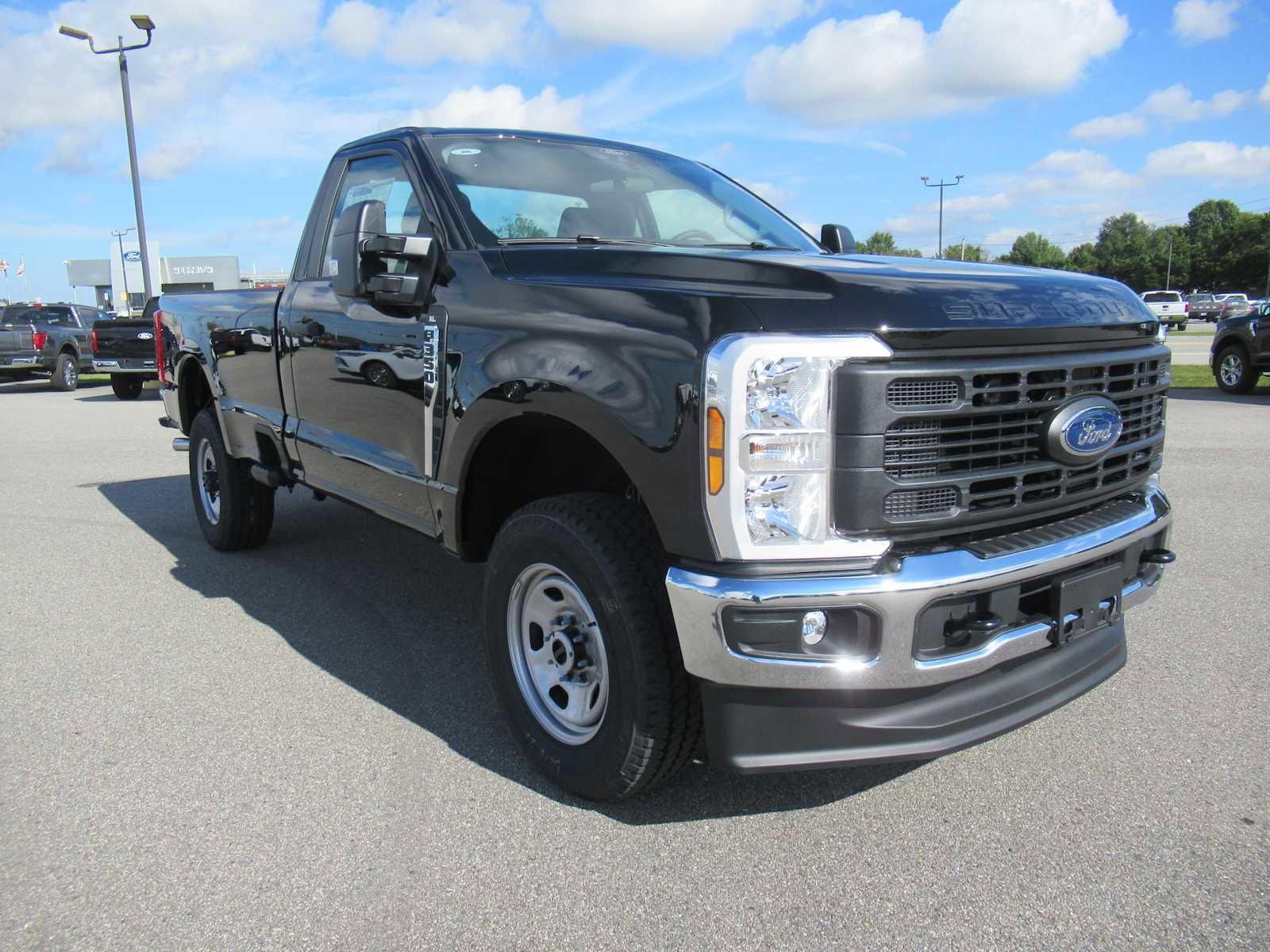 New 2026 Ford F350 XL w/ XL Chrome Package AWD/4WD image 3