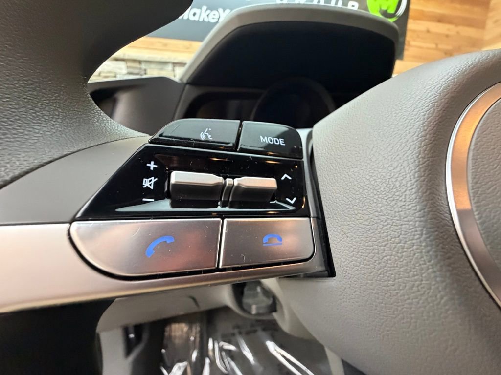 Certified 2023 Hyundai Elantra SEL image 22