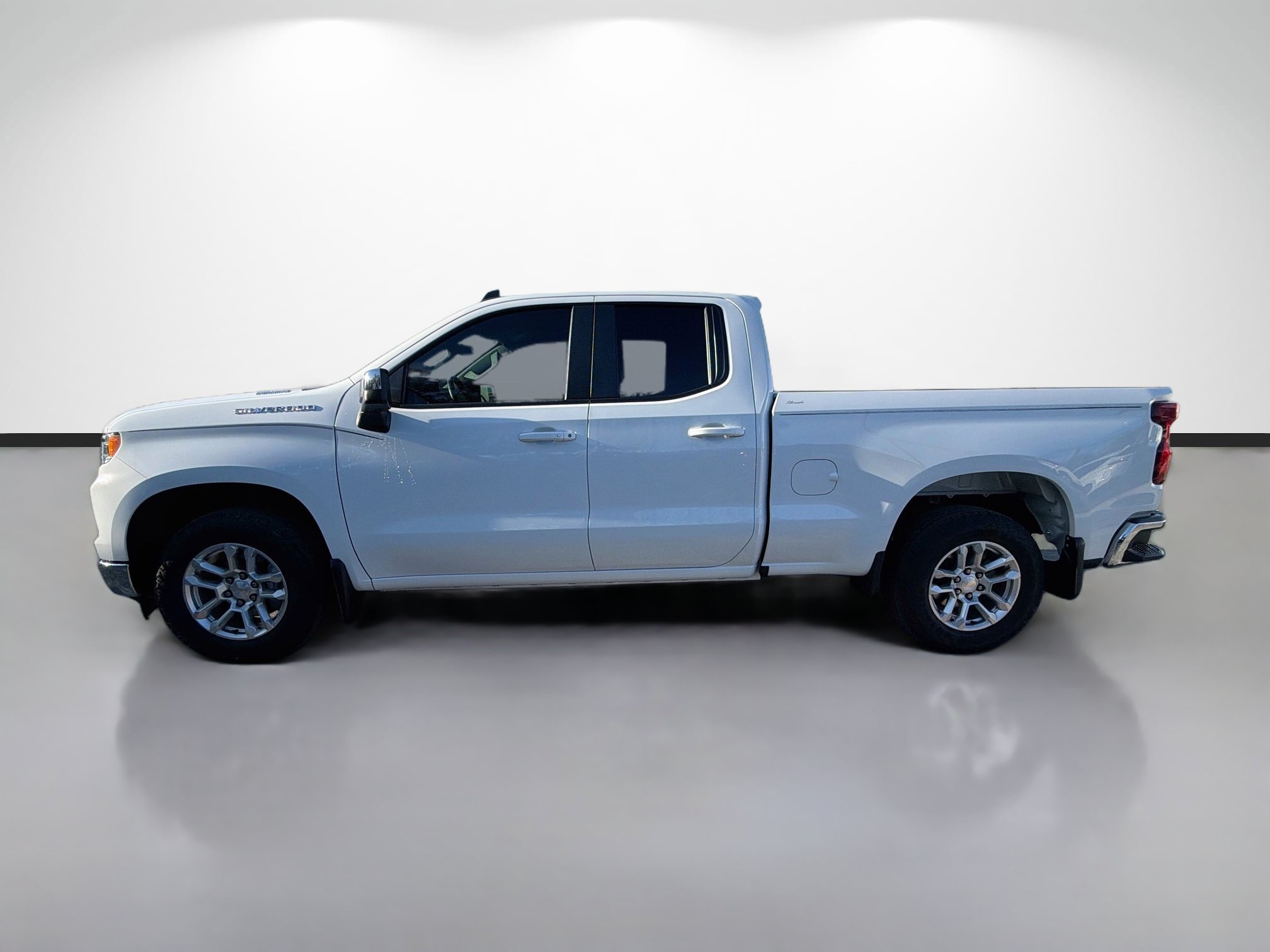 Used 2023 Chevrolet Silverado 1500 LT RWD image 6