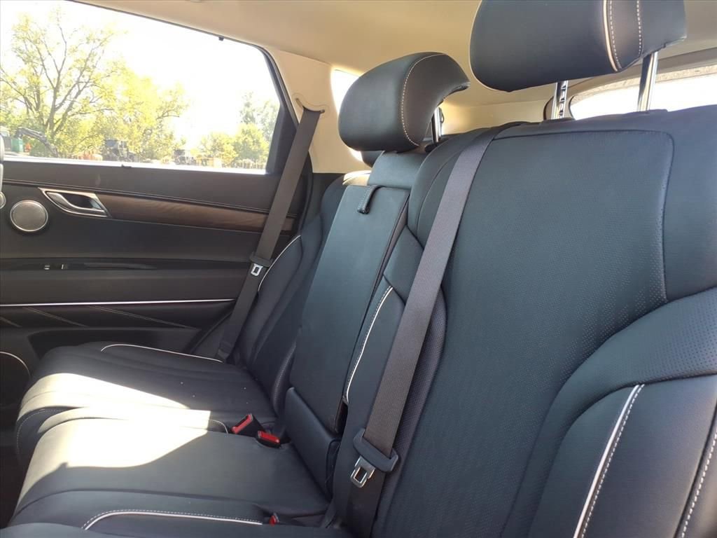 Used 2023 Genesis GV80 2.5T w/ Advanced Package image 13