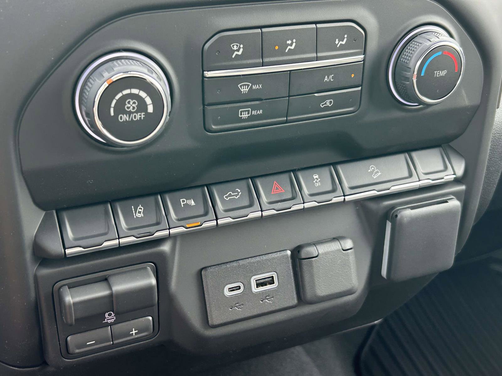 New 2026 Chevrolet Silverado 2500 Custom w/ Custom Value Package image 24