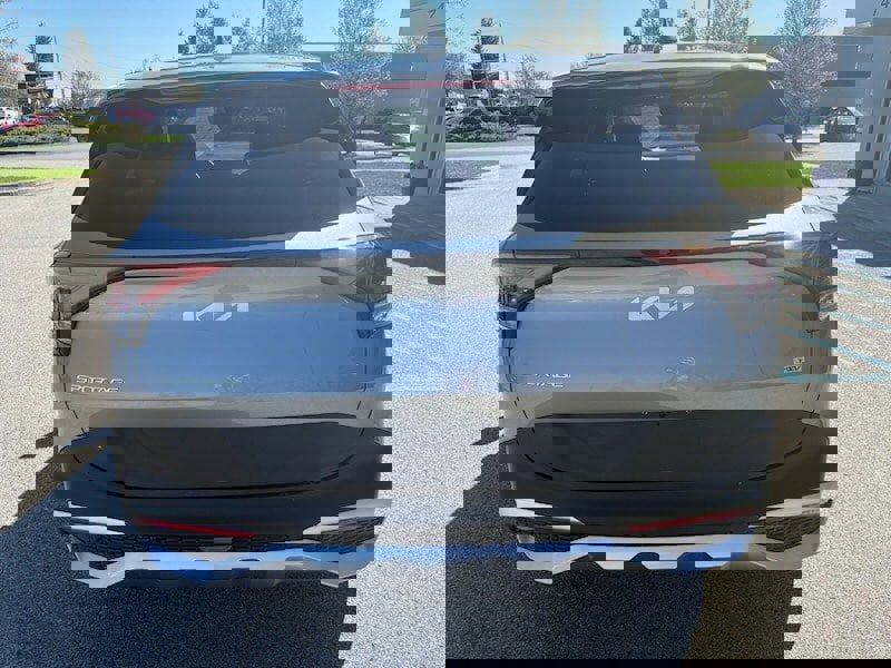 Used 2023 Kia Sportage LX image 5