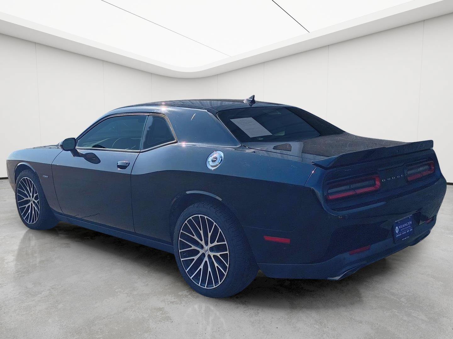 Used 2015 Dodge Challenger R/T Plus RWD image 28