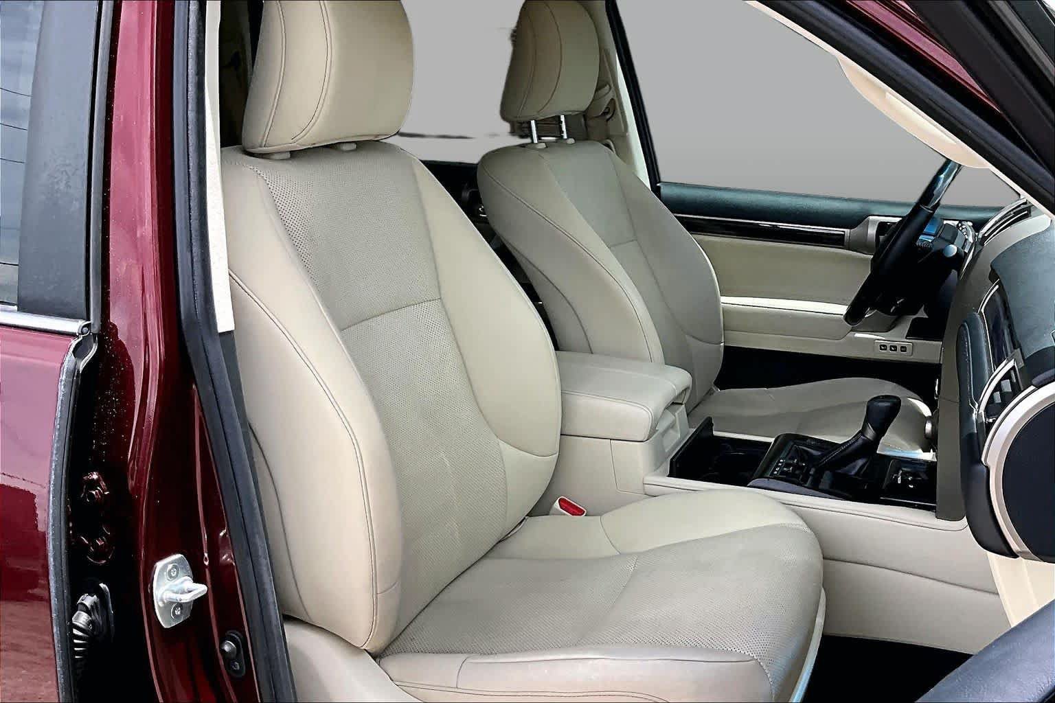 Used 2020 Lexus GX 460 Premium w/ Premium Package AWD/4WD image 9