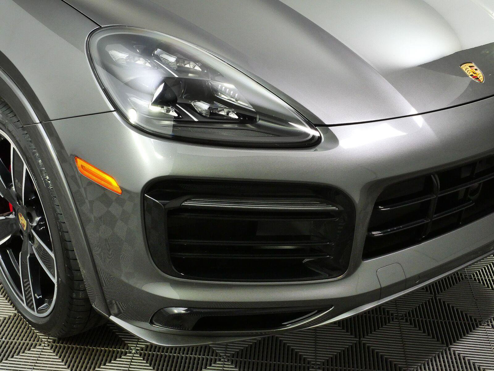 Used 2023 Porsche Cayenne GTS AWD/4WD image 36