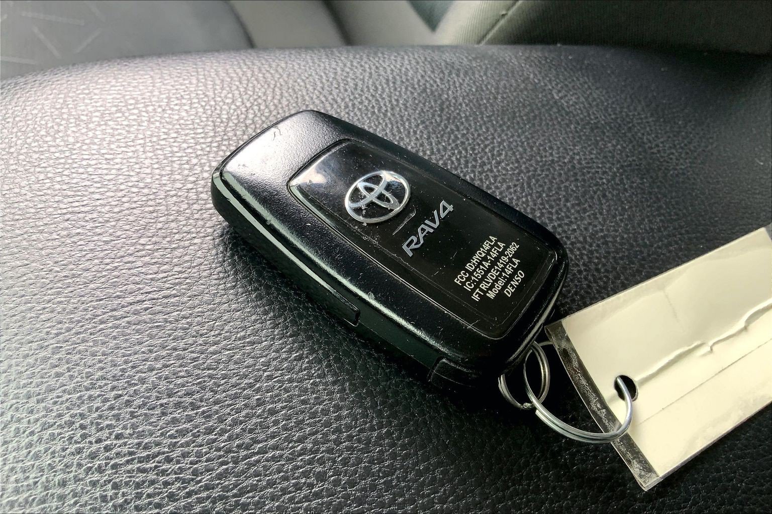 Used 2025 Toyota RAV4 XLE FWD image 14