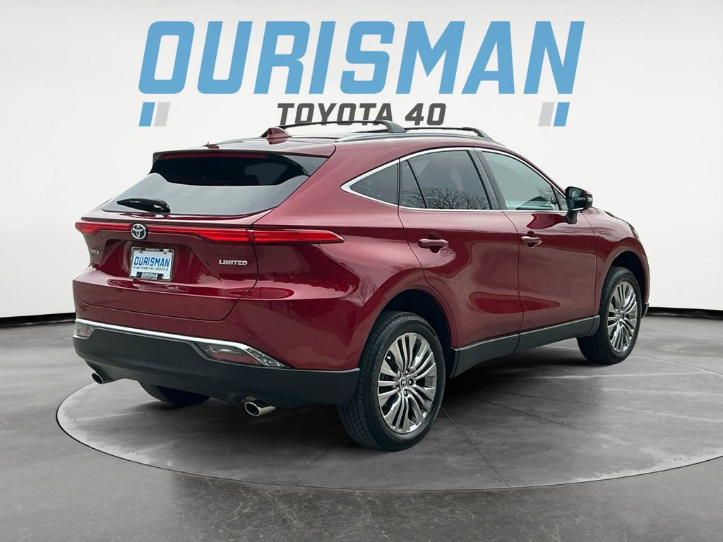 Used 2024 Toyota Venza Limited image 7