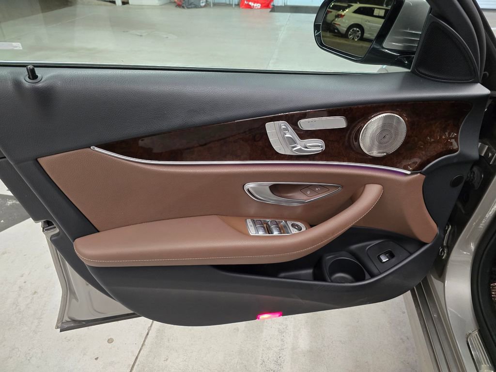 Used 2022 Mercedes-Benz E 450 4MATIC Sedan image 13