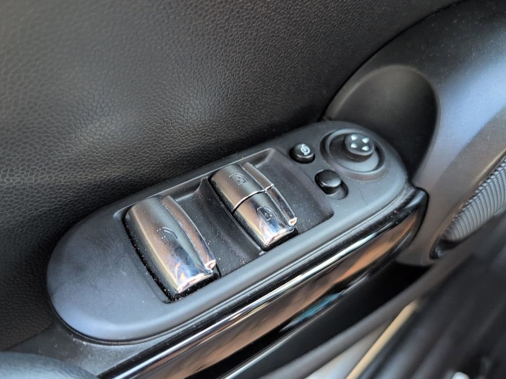 Used 2024 MINI Cooper S image 19