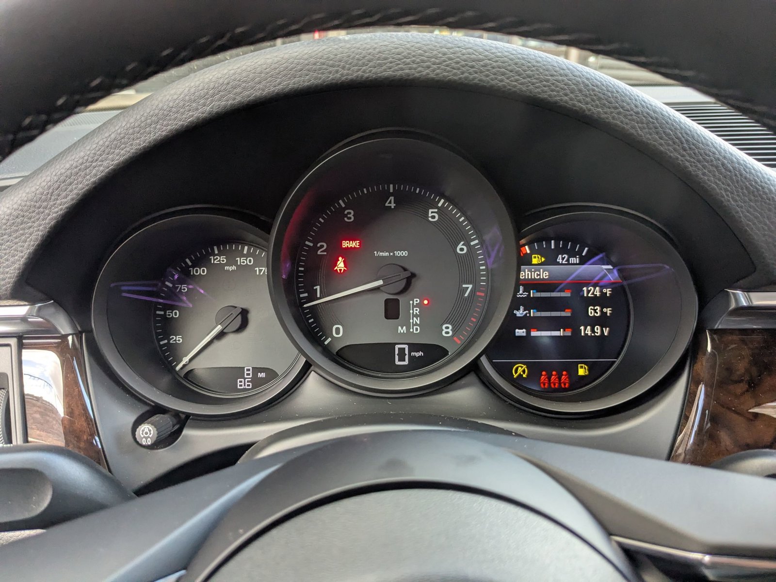 Certified 2026 Porsche Macan AWD/4WD image 16