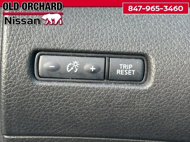 Used 2020 Nissan Rogue SV w/ Premium Package image 19