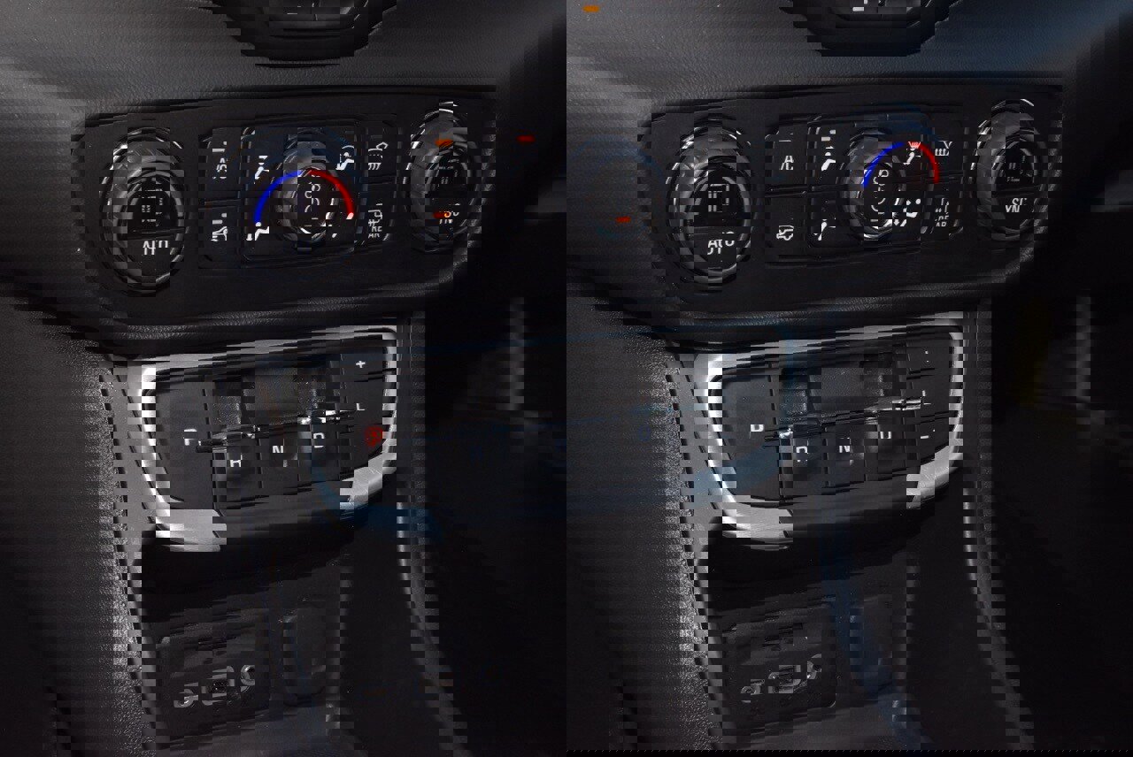 Used 2022 GMC Terrain SLT w/ Infotainment Package II image 29