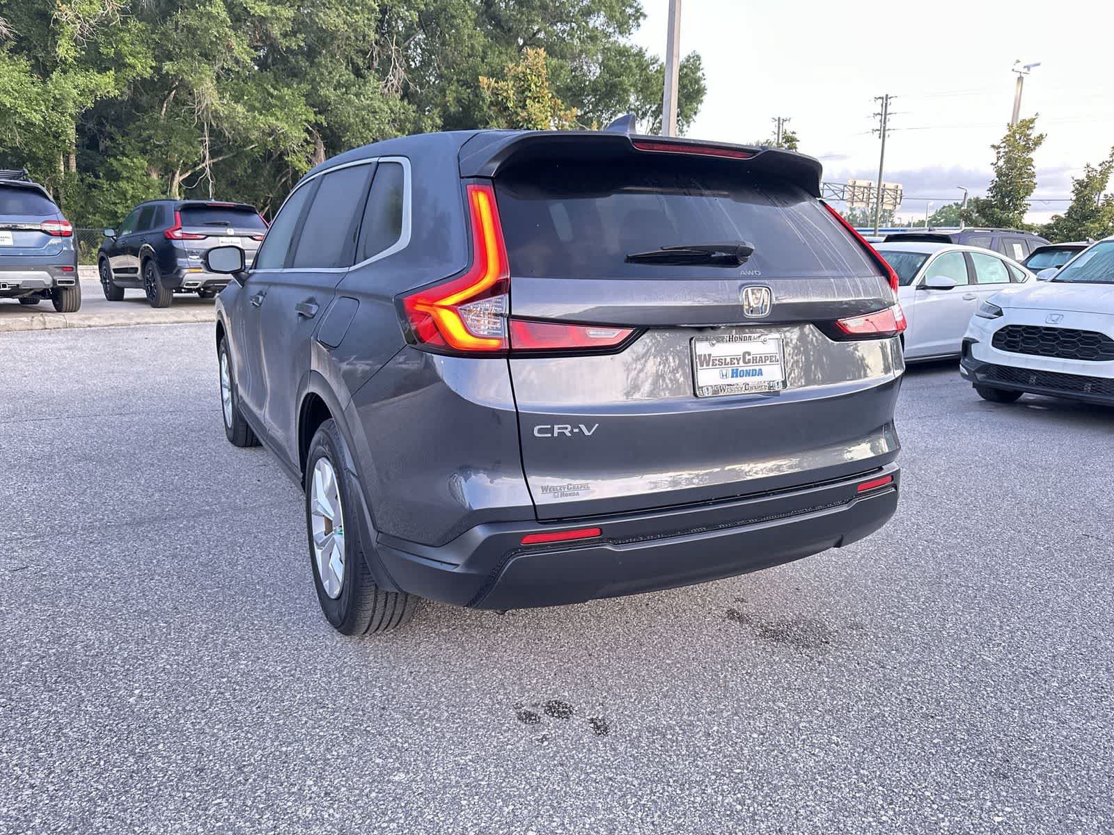 Used 2025 Honda CR-V LX image 4
