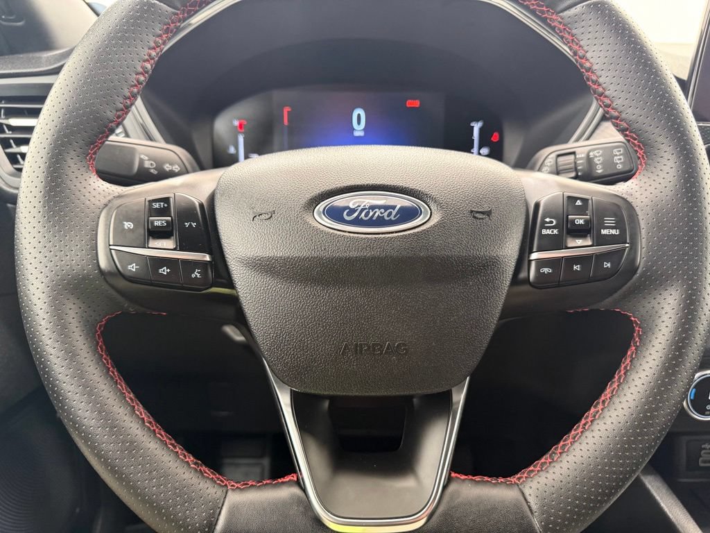 Used 2025 Ford Escape ST-Line Select AWD/4WD image 43