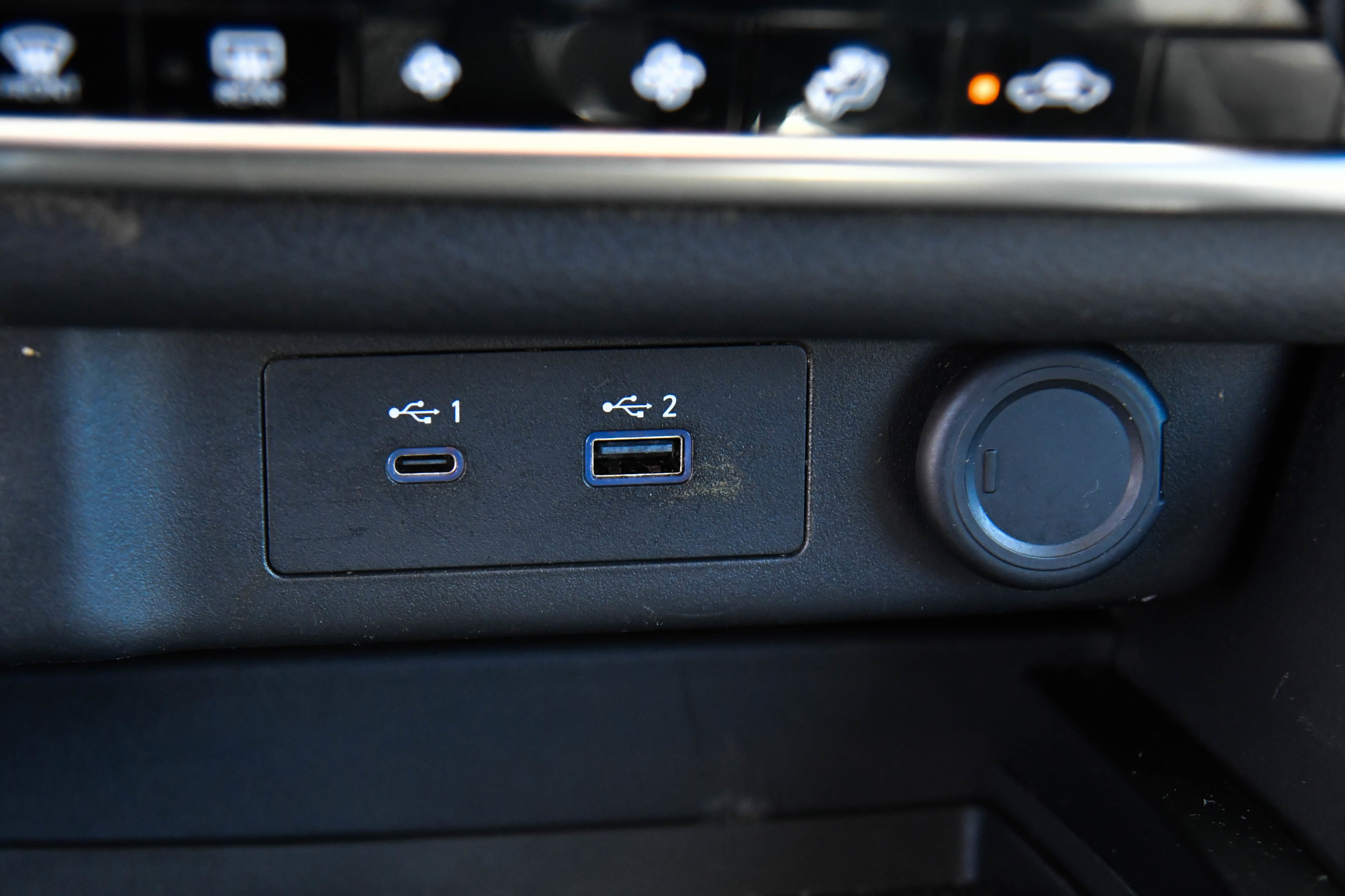 Used 2022 Nissan Rogue SV AWD/4WD image 23