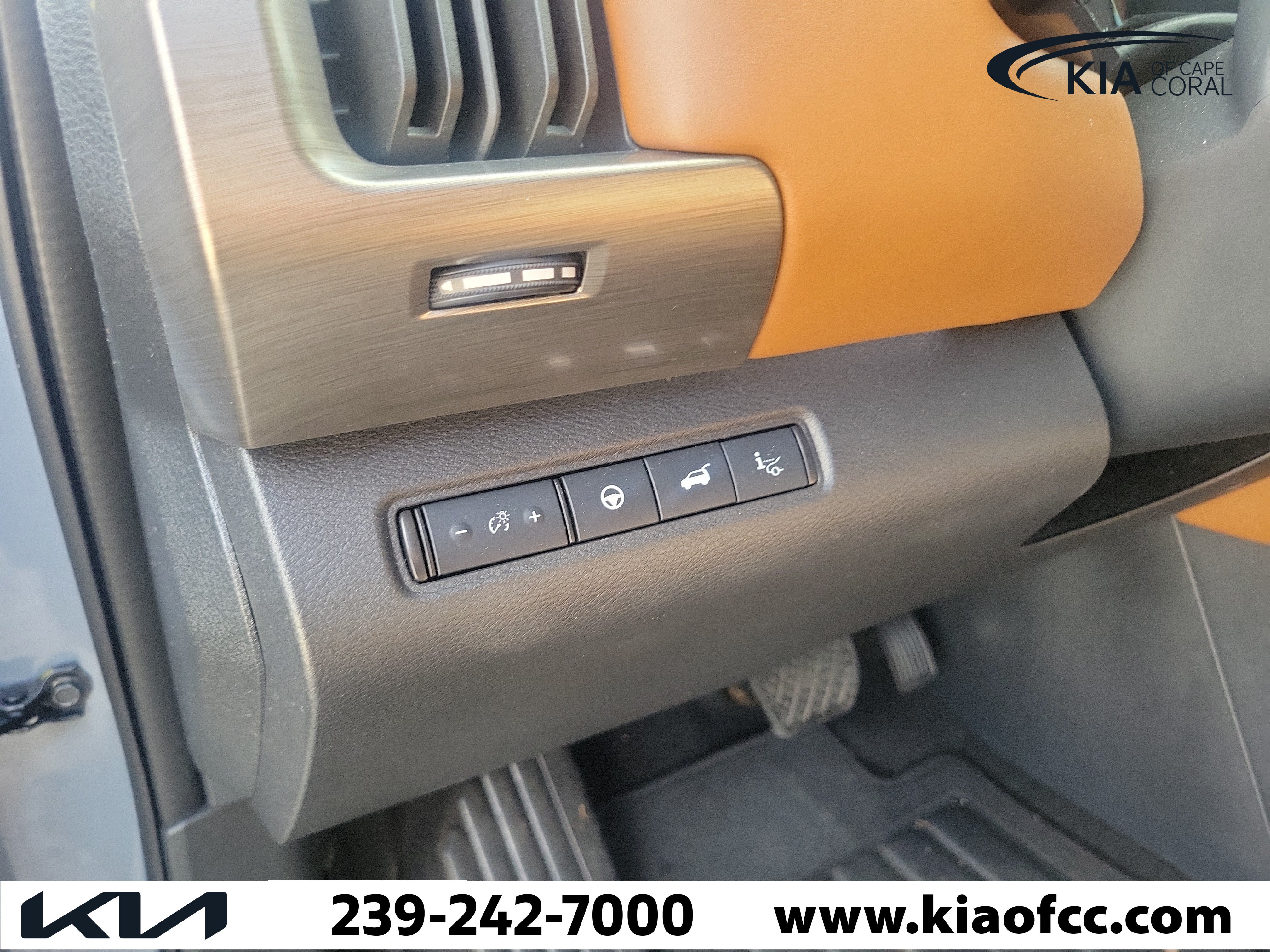 Used 2024 Nissan Pathfinder Platinum FWD image 27