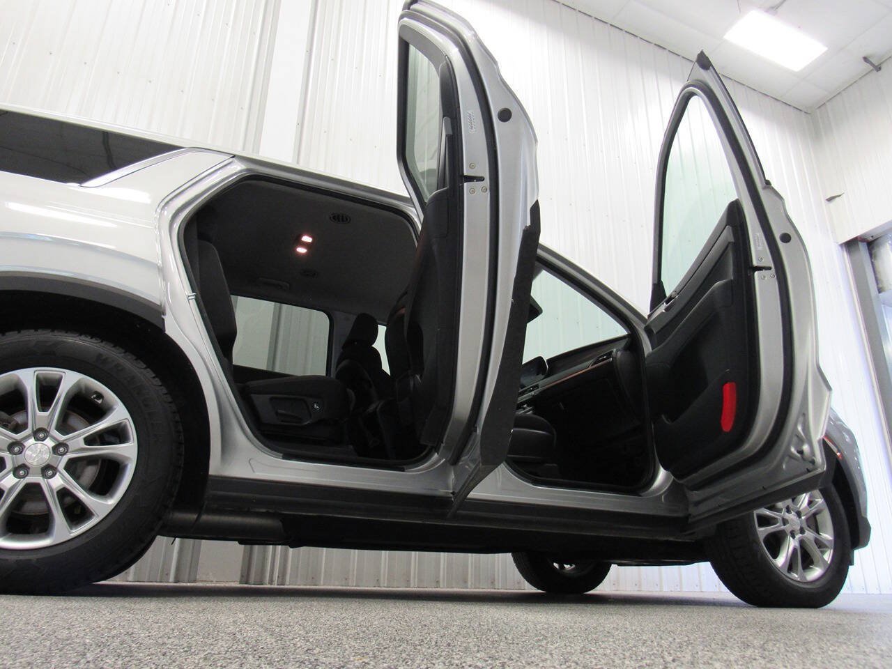 Used 2022 Hyundai Palisade SE AWD/4WD image 16