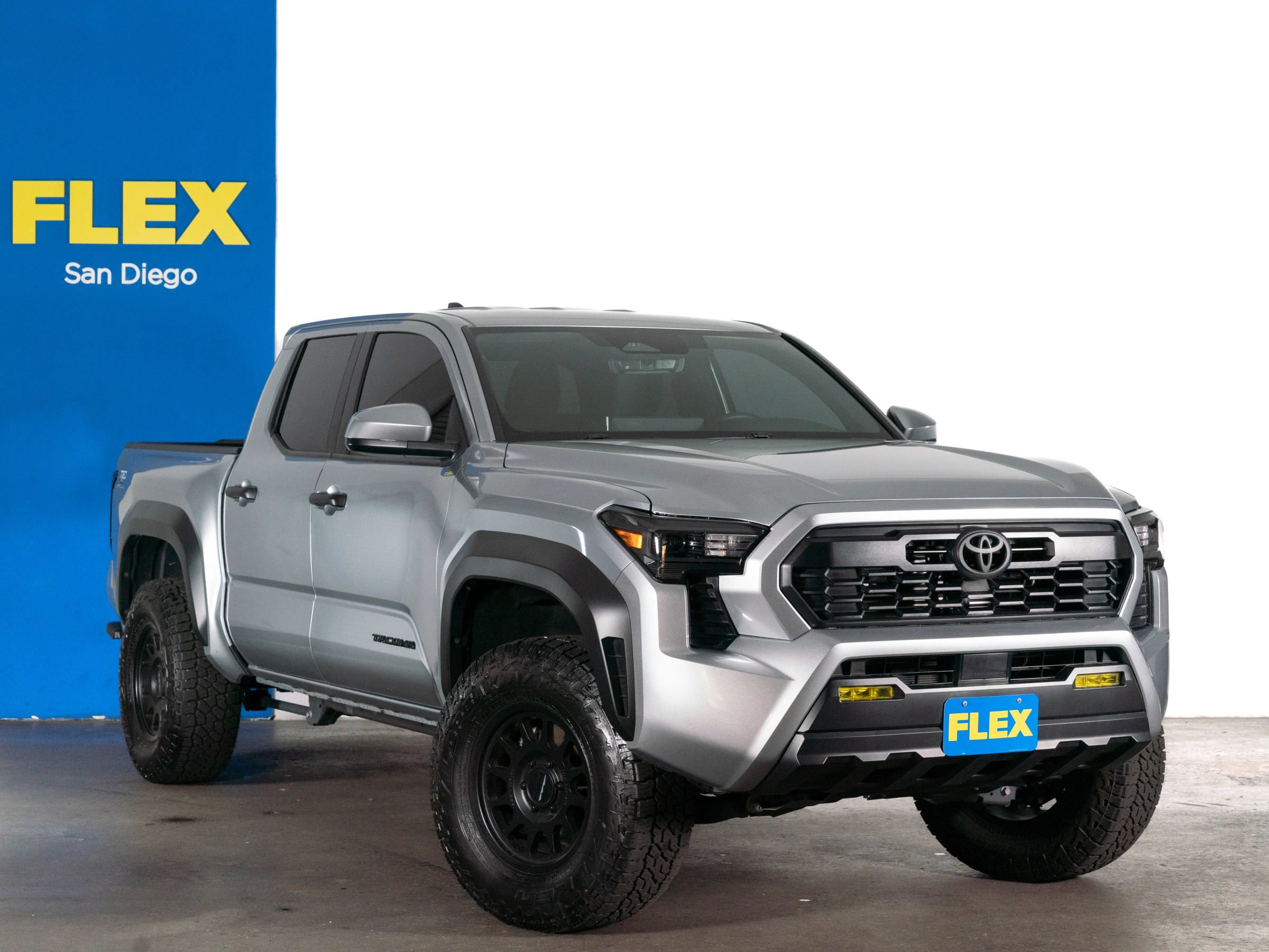 Used 2024 Toyota Tacoma TRD Off-Road AWD/4WD image 3