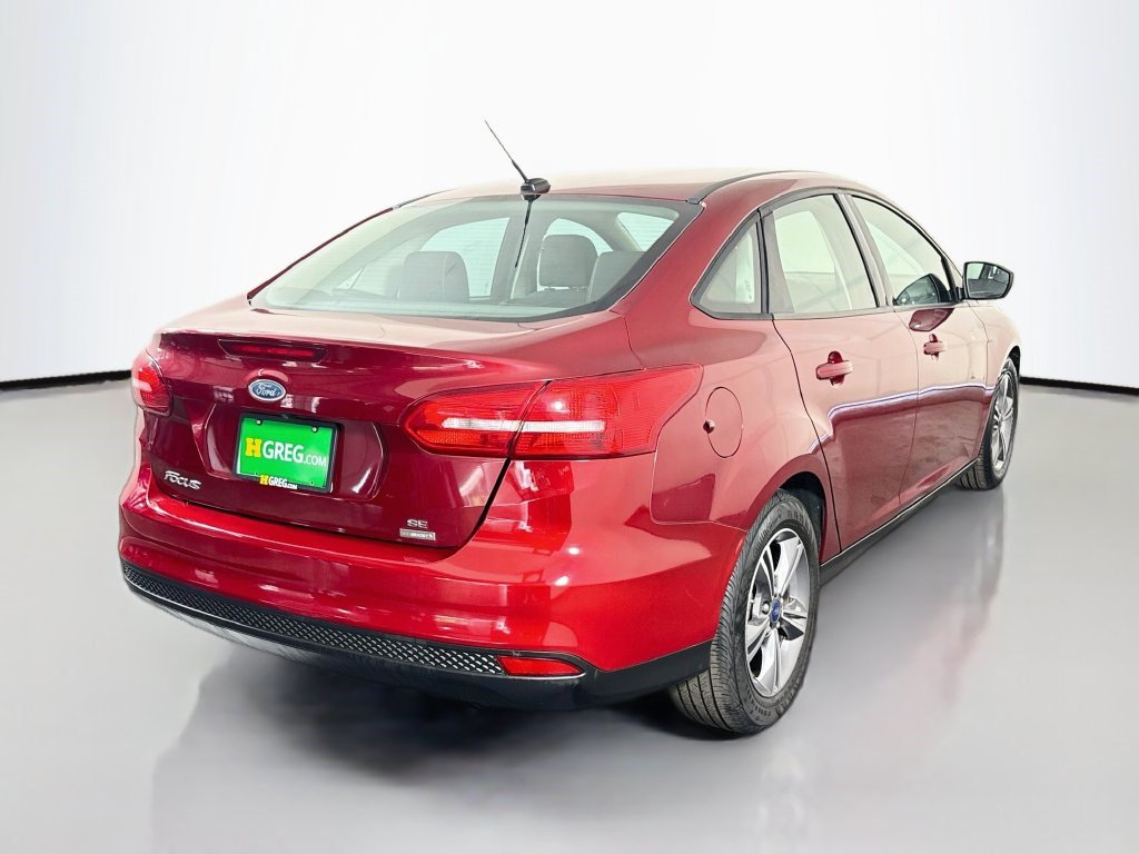 Used 2017 Ford Focus SE FWD image 10