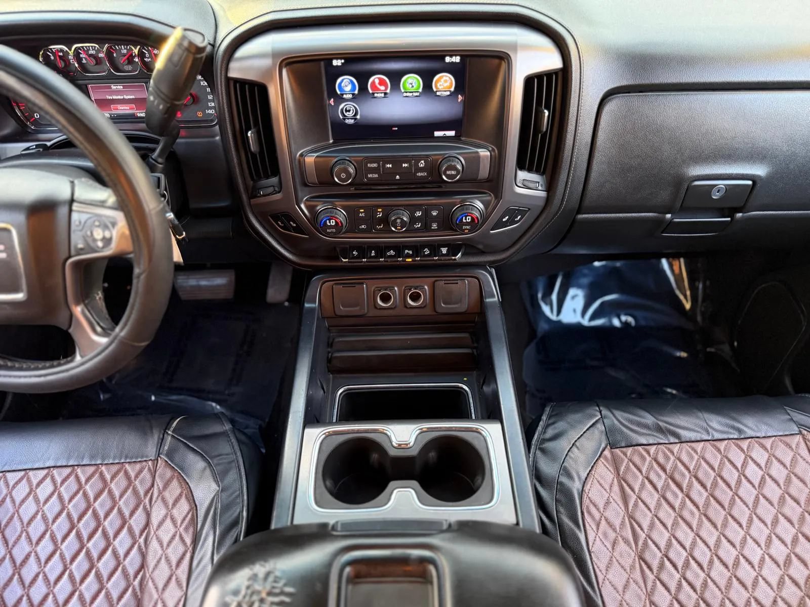 Used 2015 GMC Sierra 2500 SLE w/ All-Terrain HD Package AWD/4WD image 18
