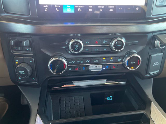 Used 2025 Ford F250 Lariat w/ Chrome Package AWD/4WD image 19