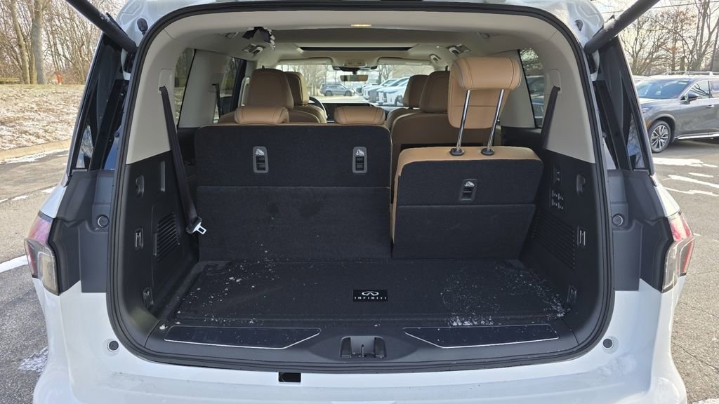 New 2026 INFINITI QX80 Luxe w/ Cargo Package image 21
