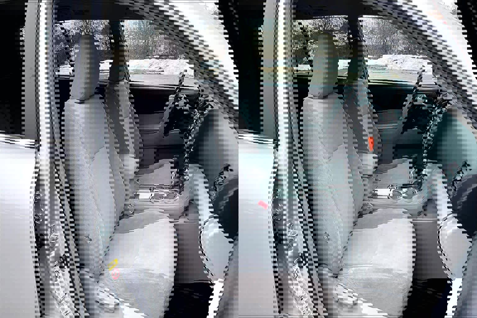 Used 2013 Toyota Highlander 4WD w/ Cold Weather Pkg image 8