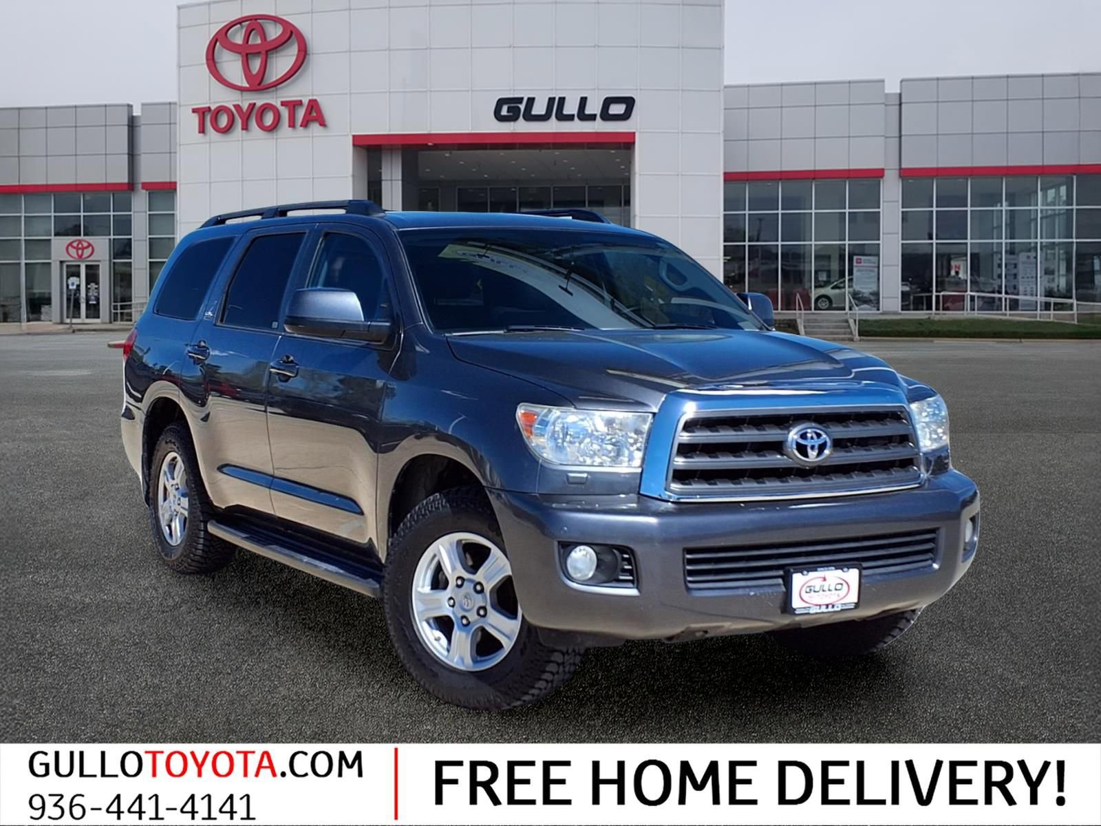 Used 2016 Toyota Sequoia SR5 w/ Premium Package image 1