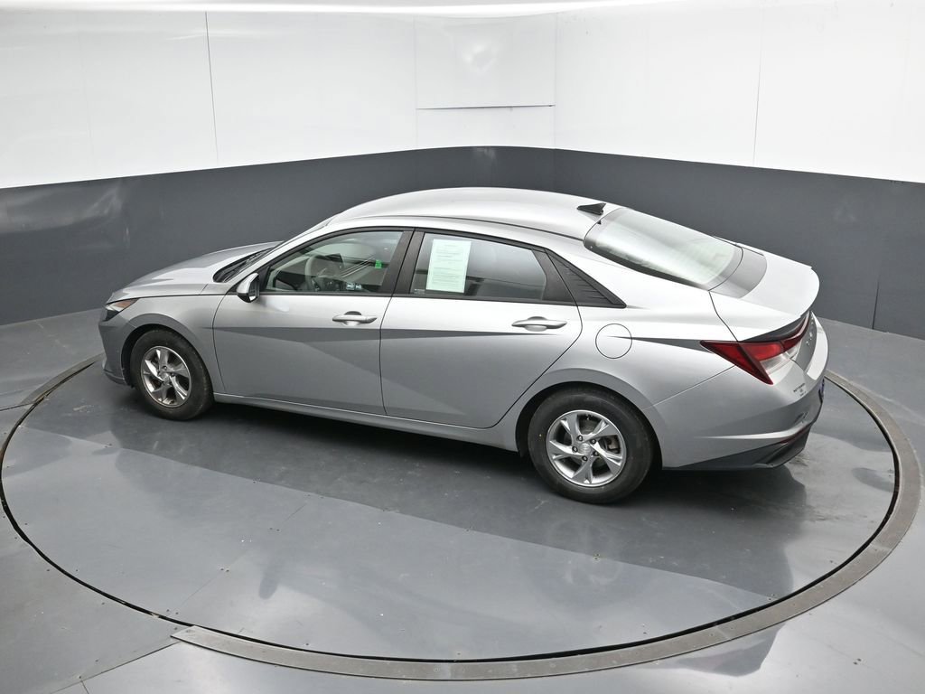 Used 2021 Hyundai Elantra SE FWD image 48