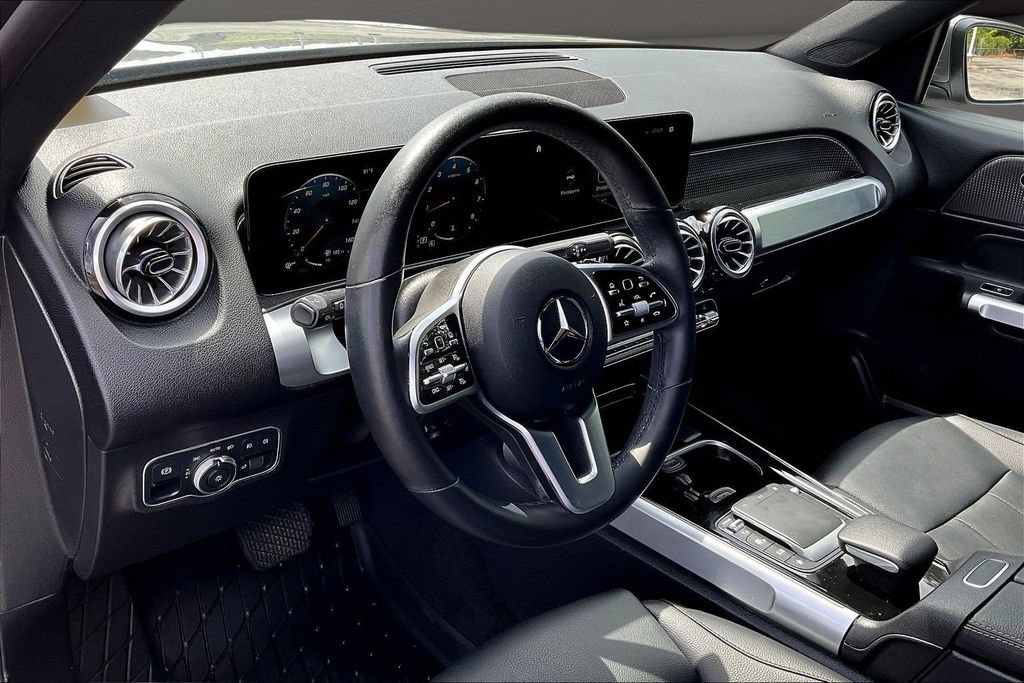 Used 2022 Mercedes-Benz GLB 250 4MATIC image 20