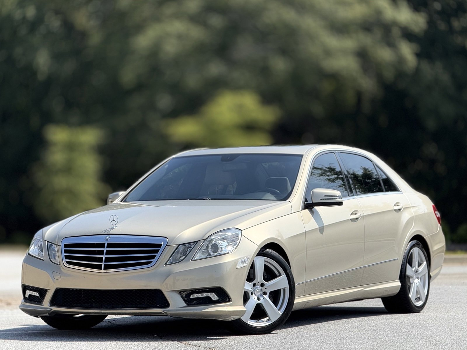 Used 2011 Mercedes-Benz E 350 Sedan image 7