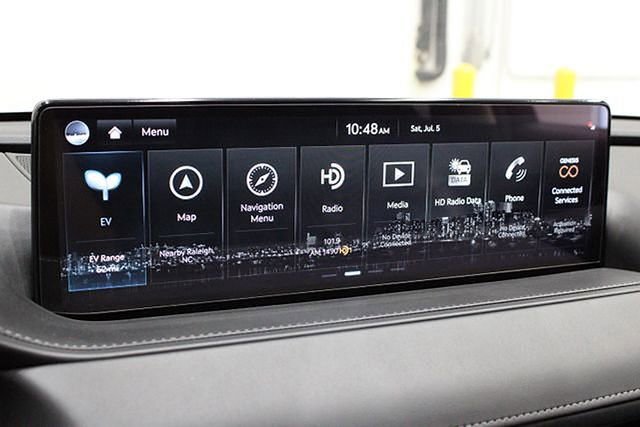 Used 2023 Genesis G80 Base image 35