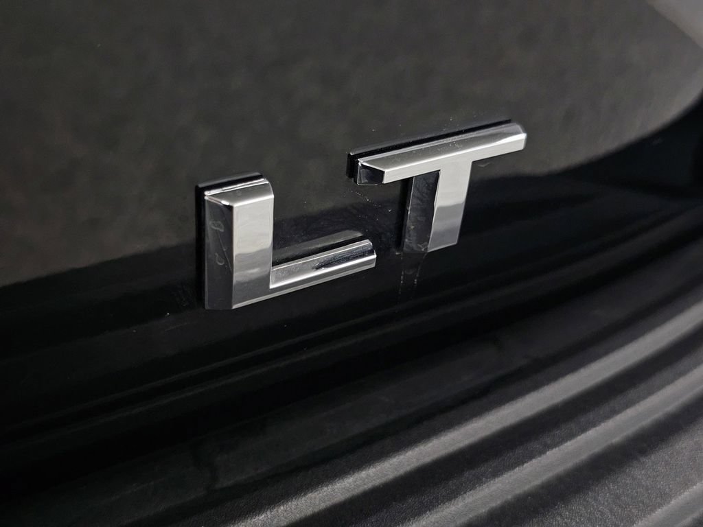 Used 2025 Chevrolet Tahoe LT AWD/4WD image 22
