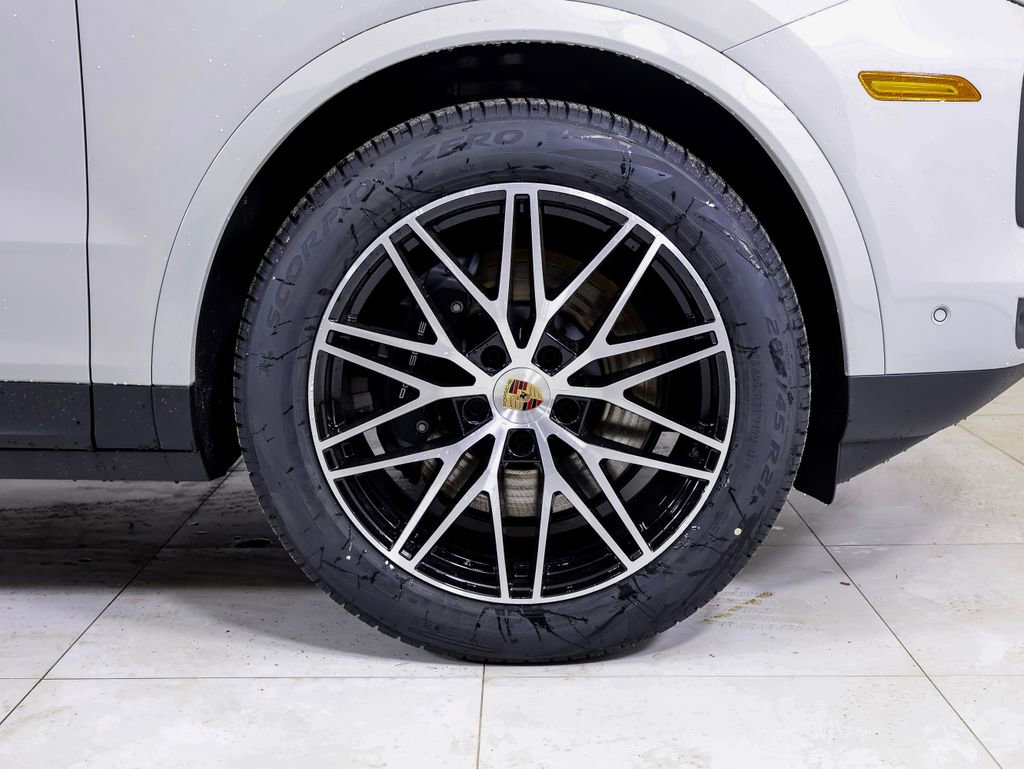 New 2026 Porsche Cayenne image 26