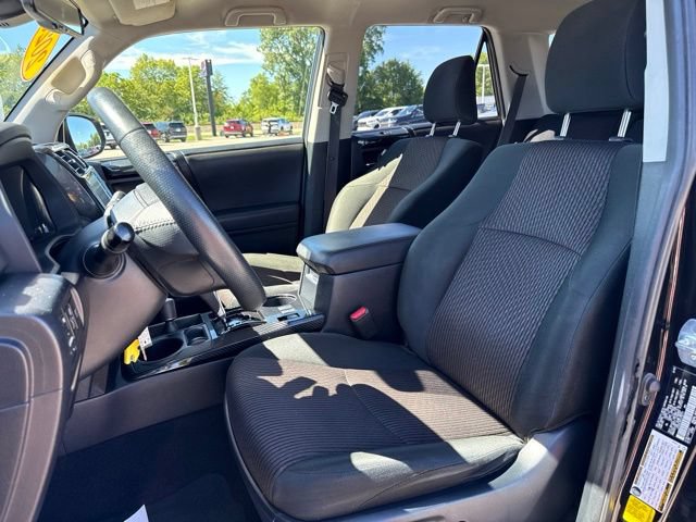Used 2020 Toyota 4Runner TRD Off-Road AWD/4WD image 16