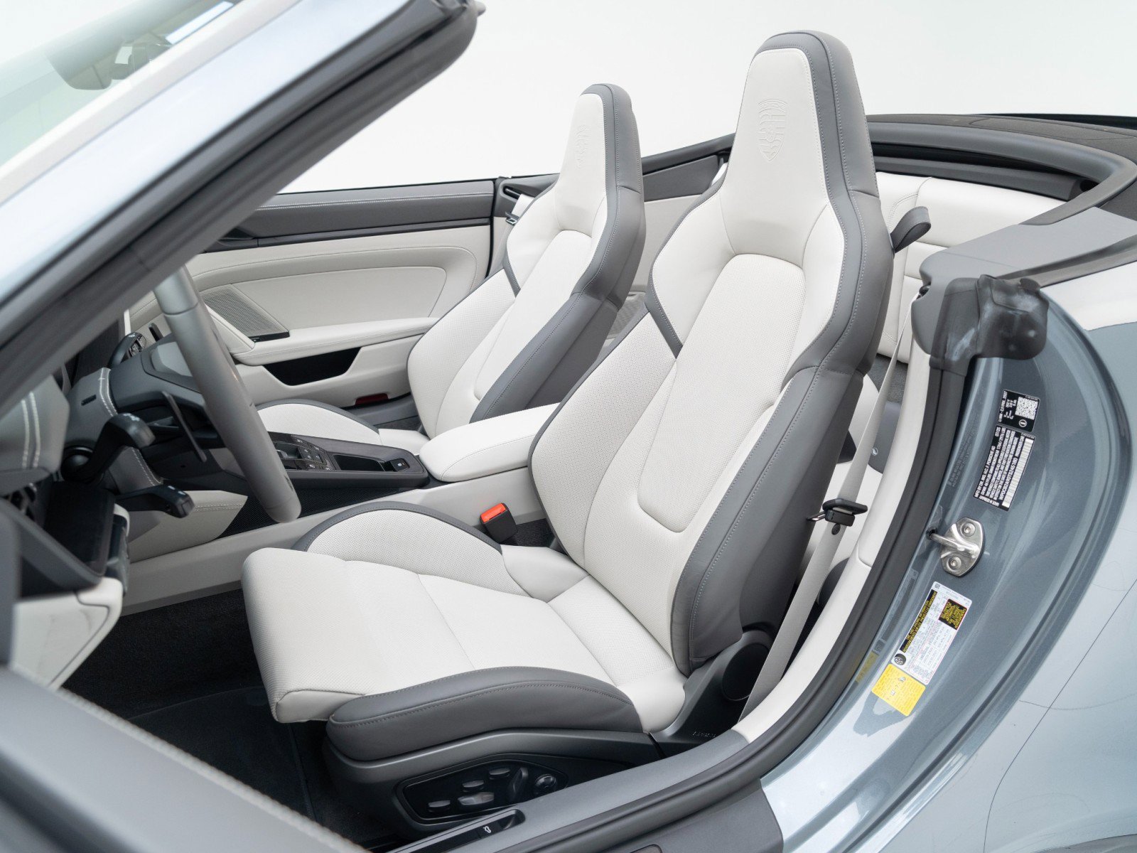 Certified 2026 Porsche 911 GTS image 5