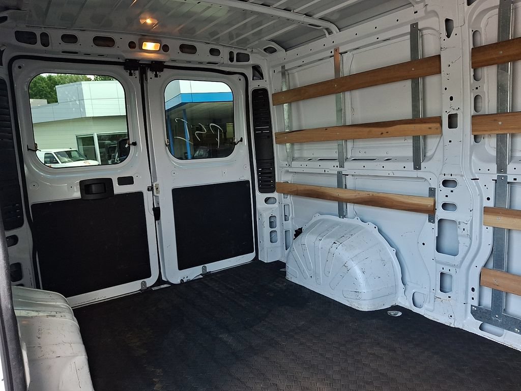 Used 2025 RAM ProMaster 2500 w/ U-Haul Equipment Group FWD image 11