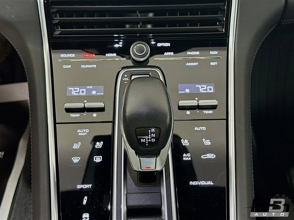 Used 2021 Porsche Panamera 4 AWD/4WD image 13