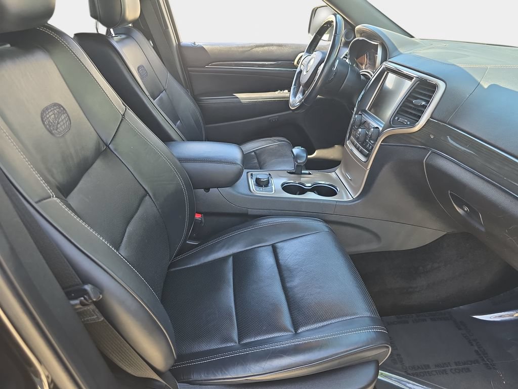 Used 2015 Jeep Grand Cherokee Overland AWD/4WD image 12