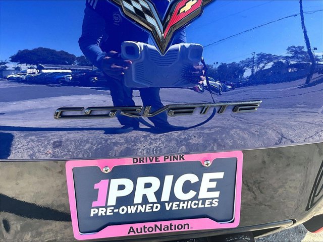 Used 2018 Chevrolet Corvette Grand Sport w/ Carbon Flash Badge Package image 28