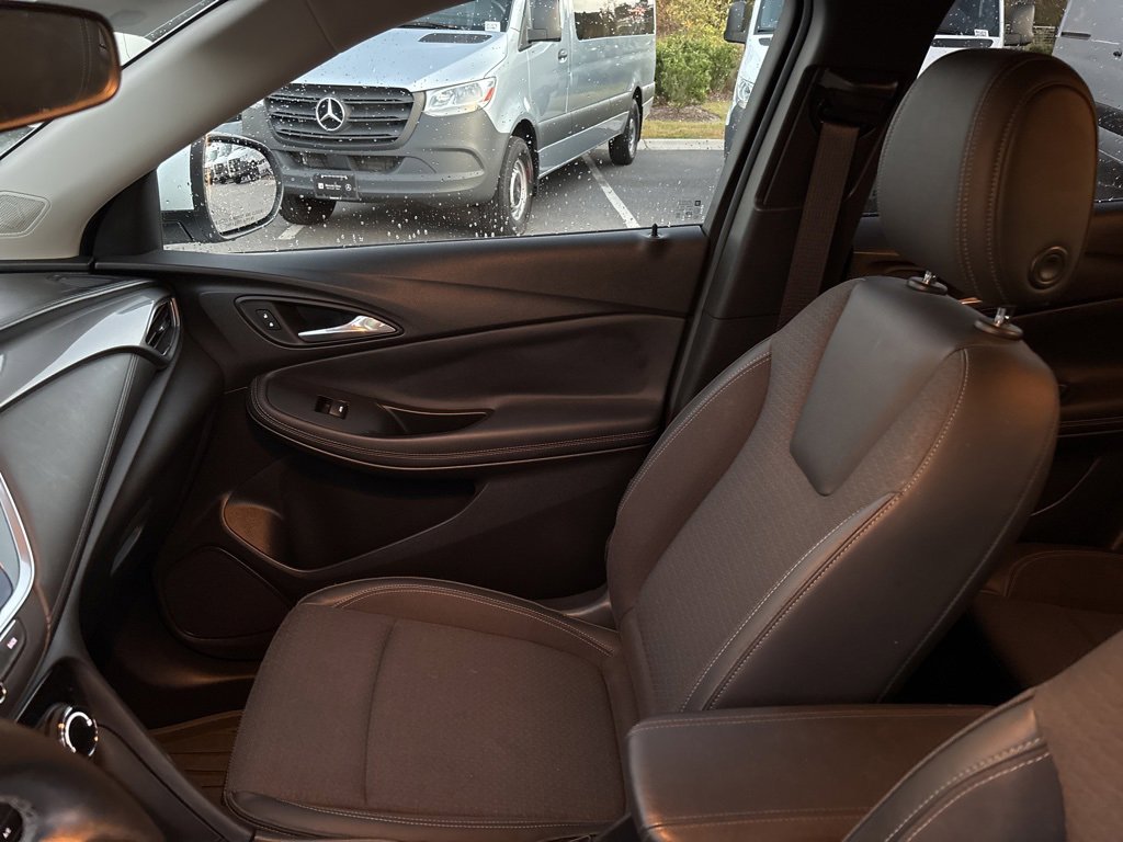 Used 2021 Buick Encore GX Preferred image 43