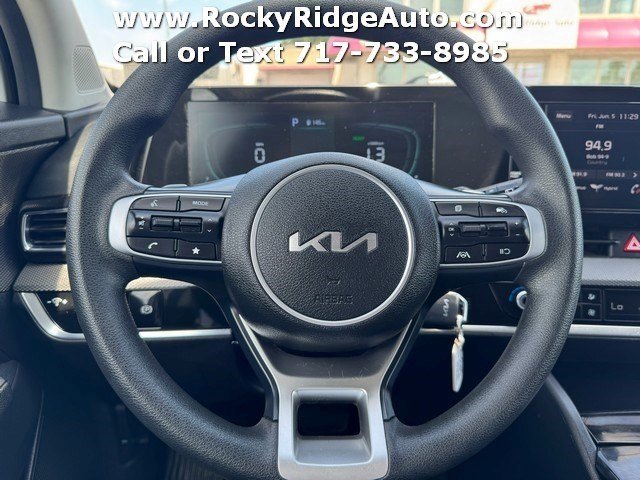 Used 2023 Kia Sportage LX AWD/4WD image 11