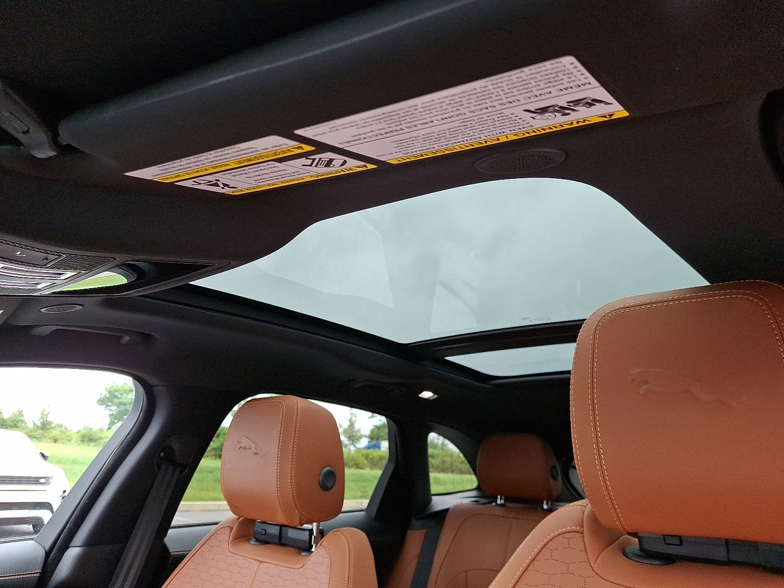 Used 2026 Jaguar F-PACE R-Dynamic S image 14