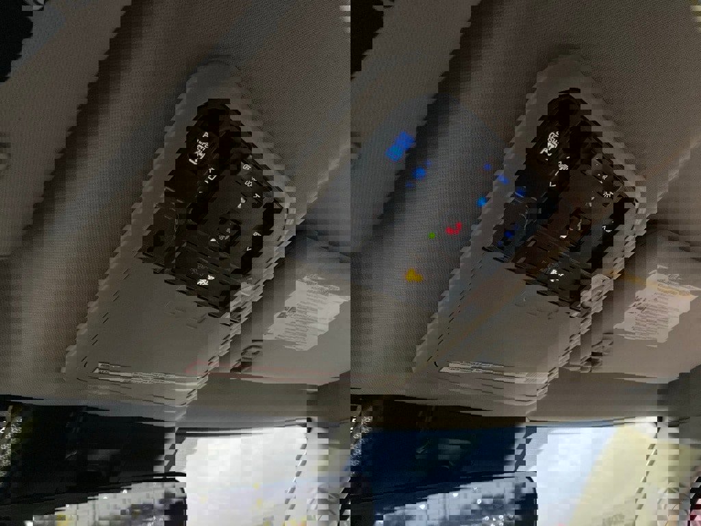 Used 2024 Toyota Tundra Limited w/ Power Package image 27