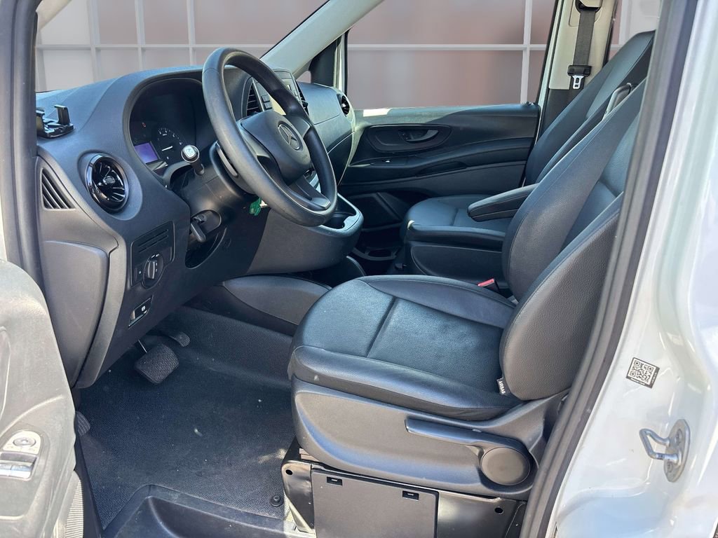 Used 2021 Mercedes-Benz Metris image 9