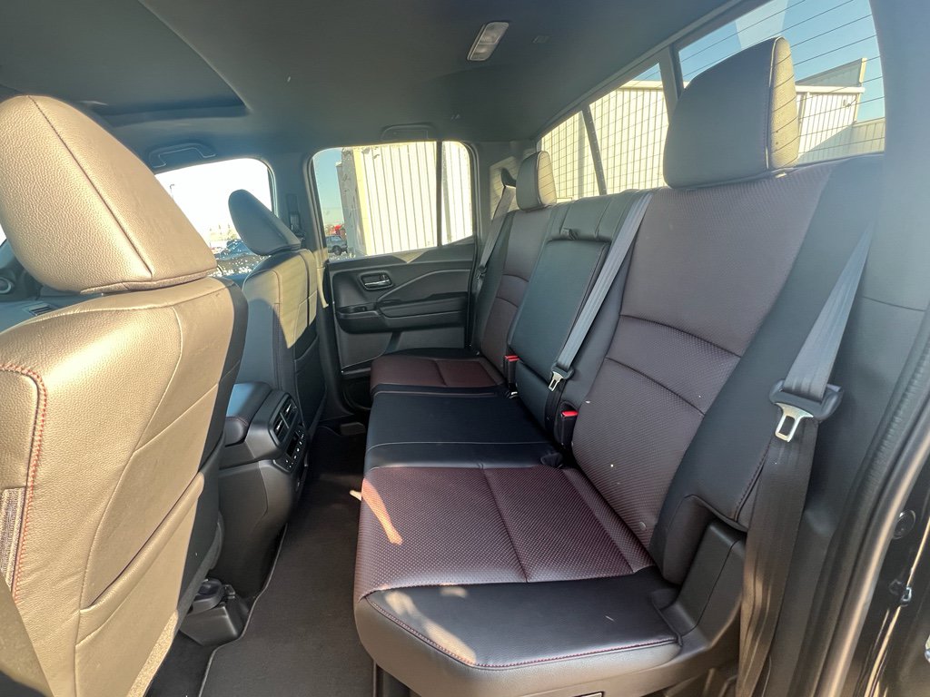 New 2026 Honda Ridgeline Black Edition image 16